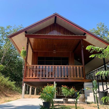 Koh Jum Paradise Resort Kültér fotó